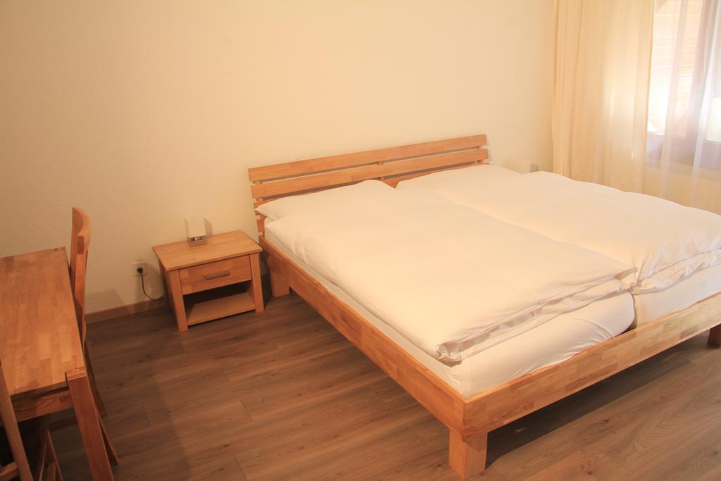 Appartment Haus Monazit Zermatt Bagian luar foto